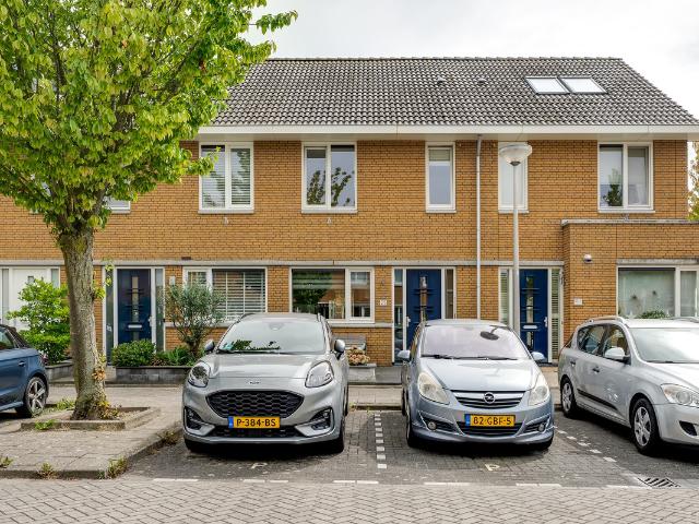 Eengezinswoning te koop in Barendrecht