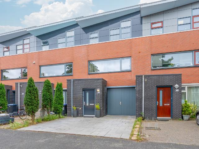 Eengezinswoning te koop in Zaandam