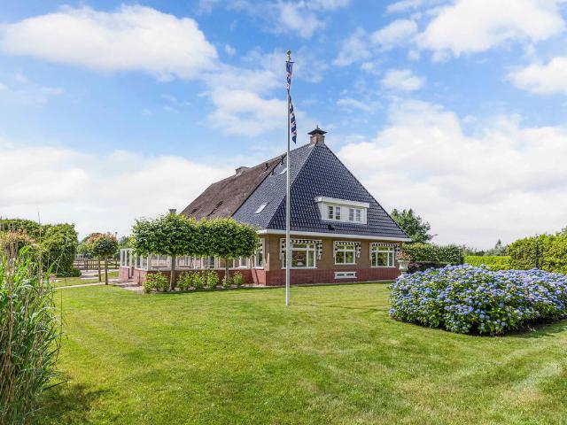 Woonboerderij te koop in Garyp, Sigerswâld