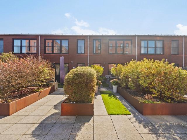 Dubbele Bovenwoning te koop in 's-gravenhage, Zuid Holland