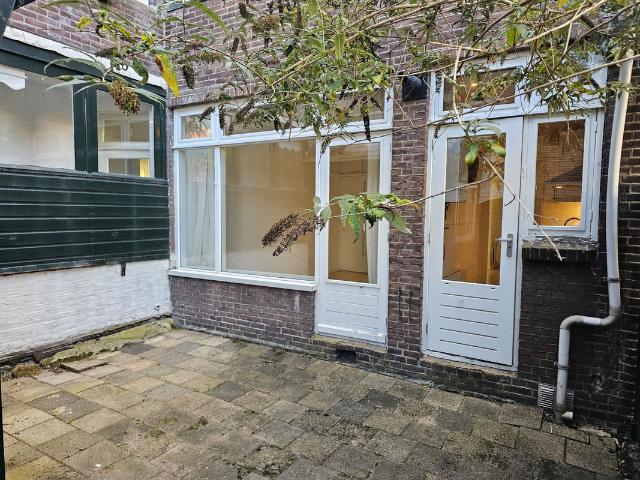 Benedenwoning te koop in Schiedam, Zuid Holland