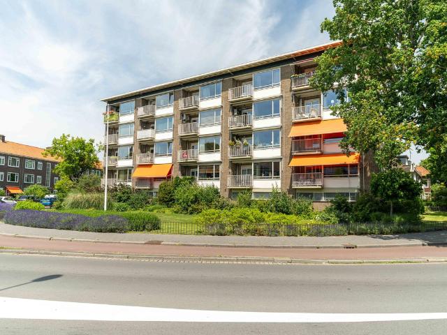 Bovenwoning te koop in Rijswijk, Bomenbuurt