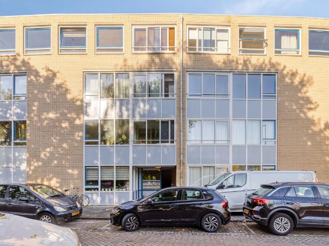 Appartement te koop in Oud-Crooswijk, Rotterdam