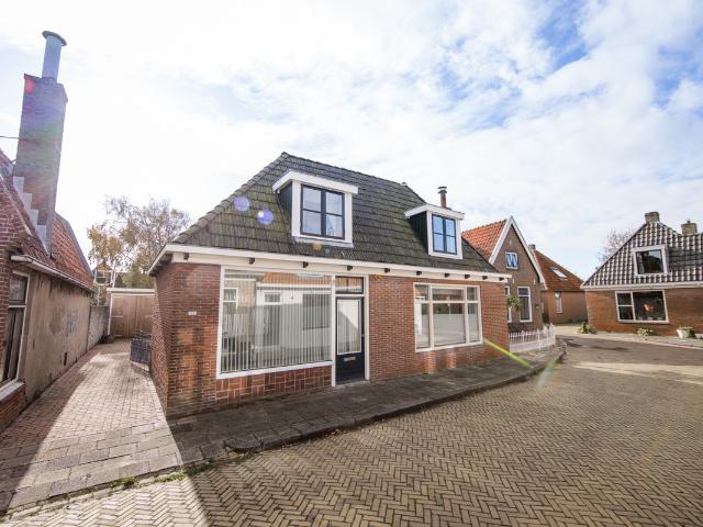 Woning te koop in Makkum, Friesland