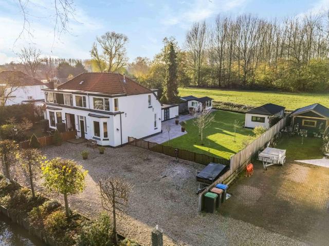 Woning te koop in Rhoon, Zuid Holland