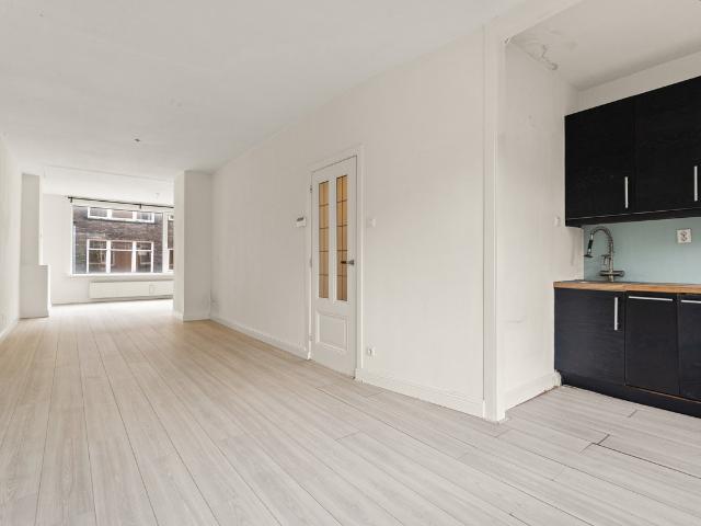Bovenwoning te koop in Rotterdam, Zuid Holland