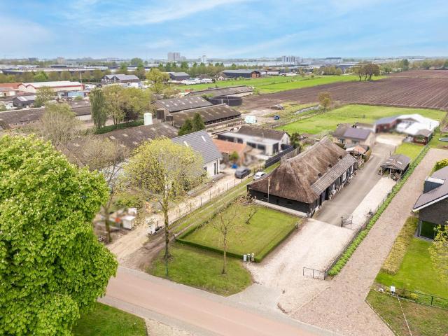 Woonboerderij te koop in Berghem, Noord Brabant