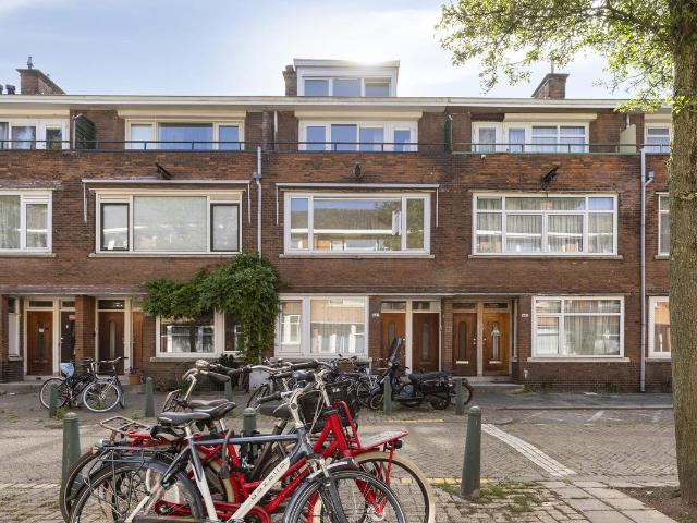 Bovenwoning te koop in Rotterdam, Oud-Charlois