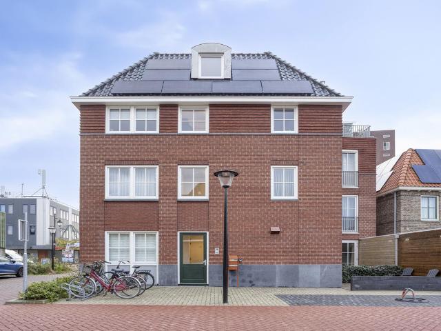 Bovenwoning te koop in Zaandam, Noord Holland