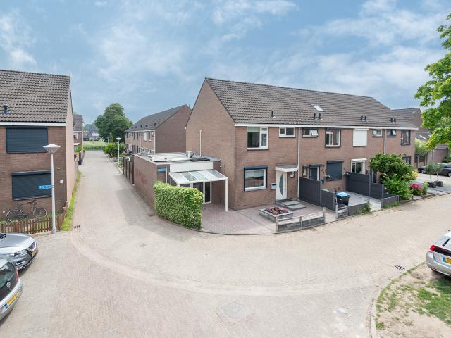 Eengezinswoning te koop in Steenbergen