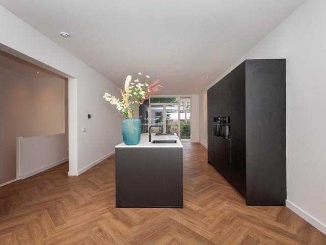 Benedenwoning te koop in Rotterdam, Provenierswijk