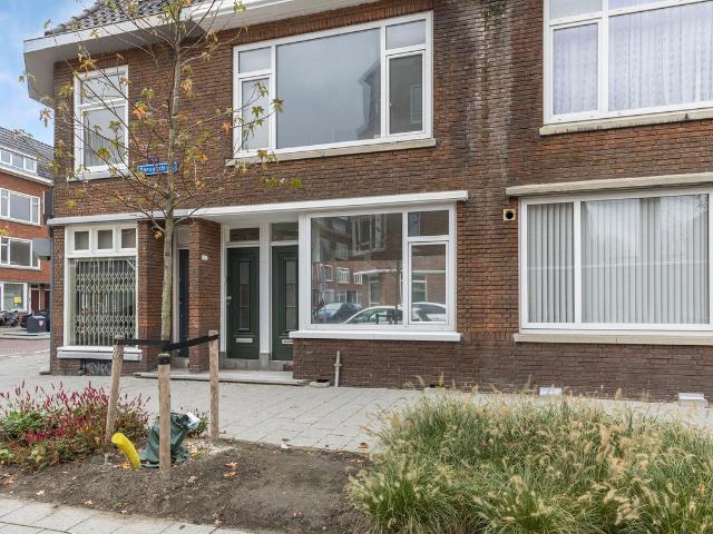 Benedenwoning te koop in Tarwewijk, Rotterdam