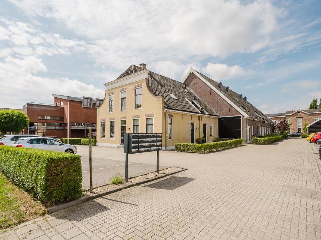 Dubbele Bovenwoning te koop in Spijkenisse, Centrum