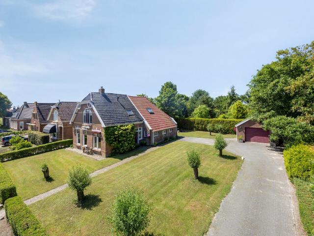 Woonboerderij te koop in Blije, Boatebuorren