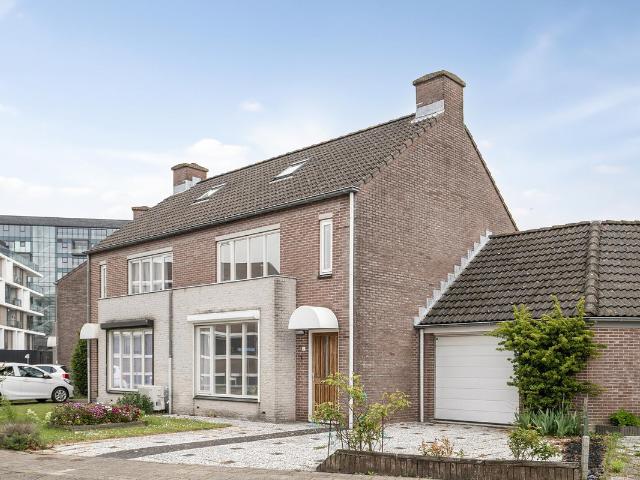 Eengezinswoning te koop in Terneuzen, Java
