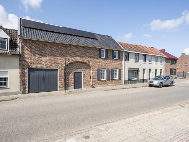 Woonboerderij te koop in Douvergenhout, Merkelbeek