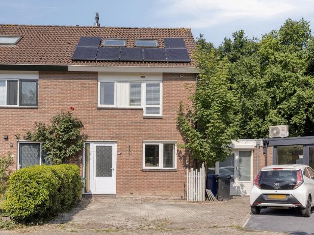 Eengezinswoning te koop in Almere, Molenbuurt