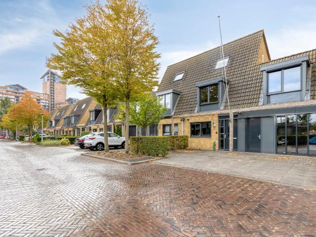 Woning te koop in Hendrik-ido-ambacht, Zuid Holland