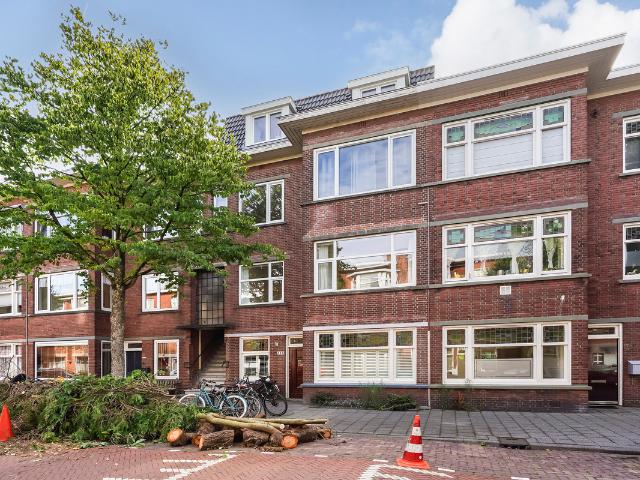 Bovenwoning te koop in Bezuidenhout, Zuid Holland