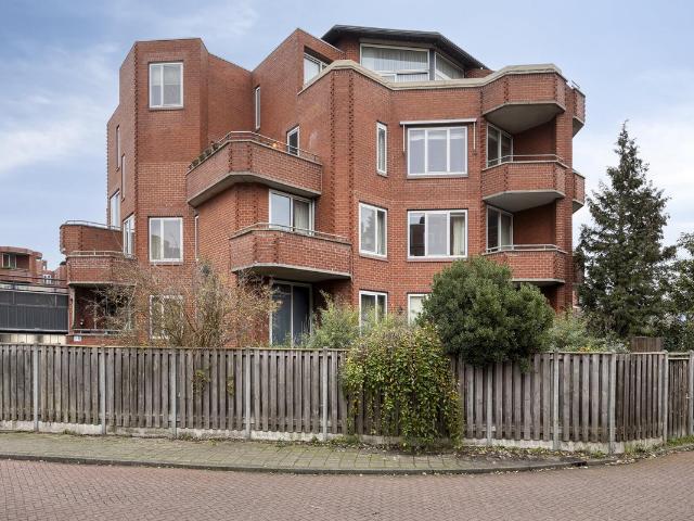 Appartement te koop in Oostgaarde, Zuid Holland