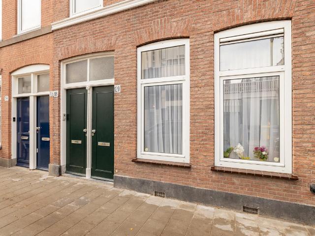 Benedenwoning te koop in Zeeheldenkwartier, Den Haag