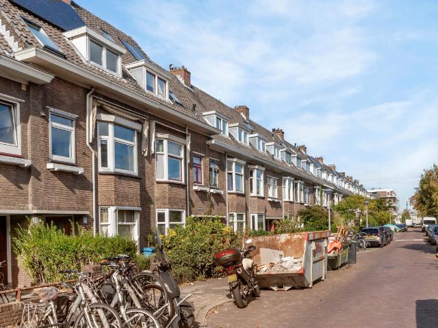 Bovenwoning te koop in Vrijenban, Delft