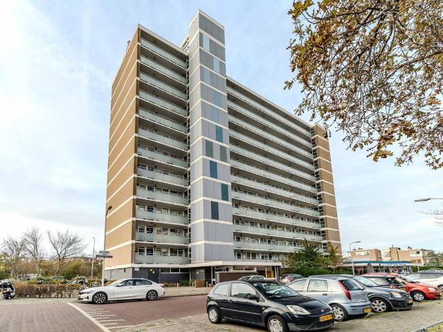 Bovenwoning te koop in Loosduinen, Den Haag