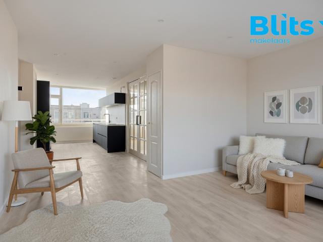 Dubbele Bovenwoning te koop in Charlois, Rotterdam