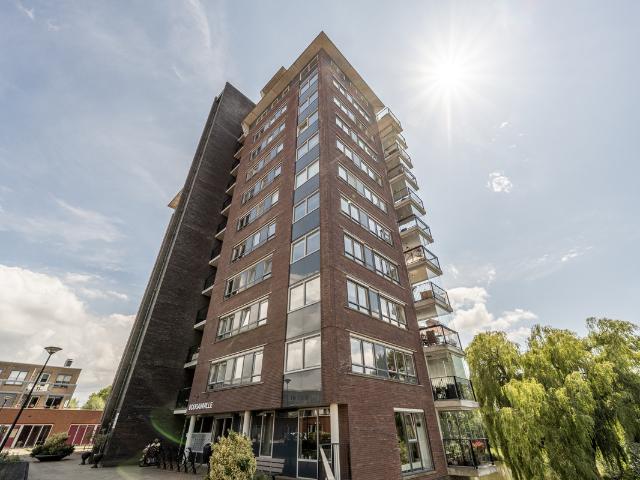 Studio te koop in Waterland, Spijkenisse