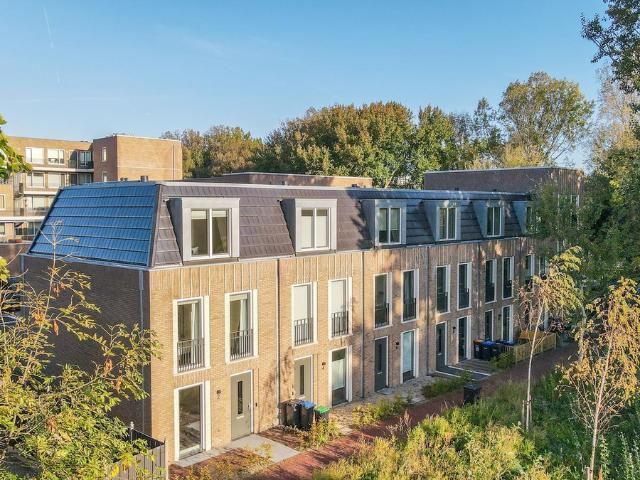 Woonboerderij te koop in Den Haag, Zuid Holland