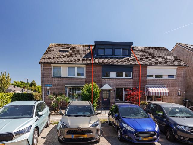 Eengezinswoning te koop in Almere, Muziekwijk