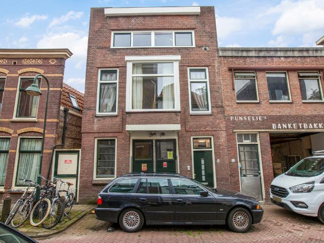 Bovenwoning te koop in Binnenstad, Gouda
