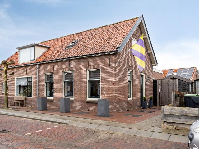 Woning te koop in Sommelsdijk, Zuid Holland