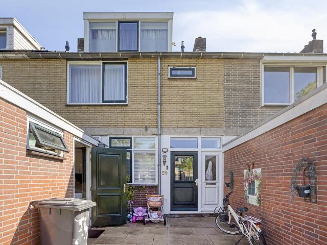 Eengezinswoning te koop in Zaandam, Hoornseveld