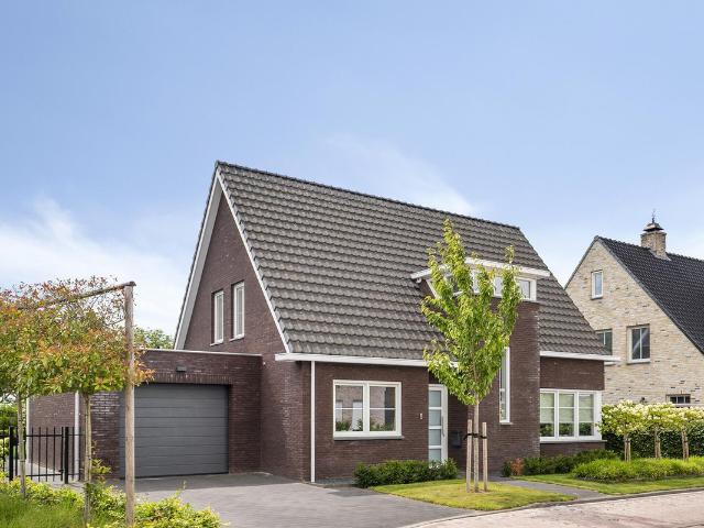 Eengezinswoning te koop in Kloosterzande, Hoek en Bosch