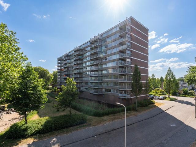 Appartement te koop in Alphen Aan Den Rijn, Zuid Holland