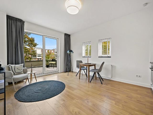 Bovenwoning te koop in Den Haag, Zuid Holland