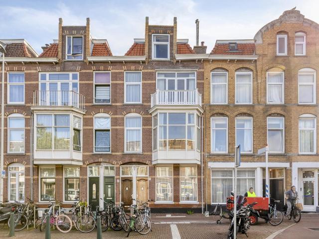 Bovenwoning te koop in Valkenboskwartier, 's-gravenhage