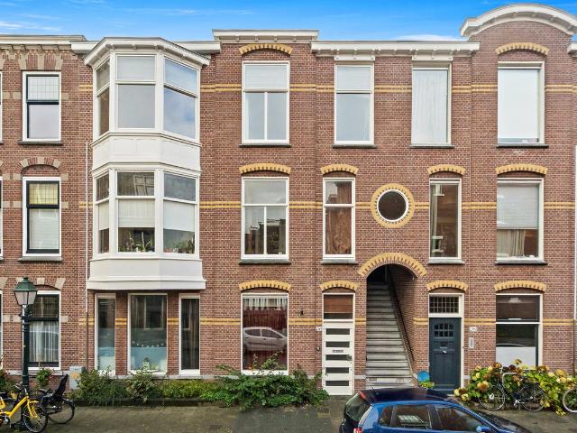 Bovenwoning te koop in Statenkwartier, 's-gravenhage