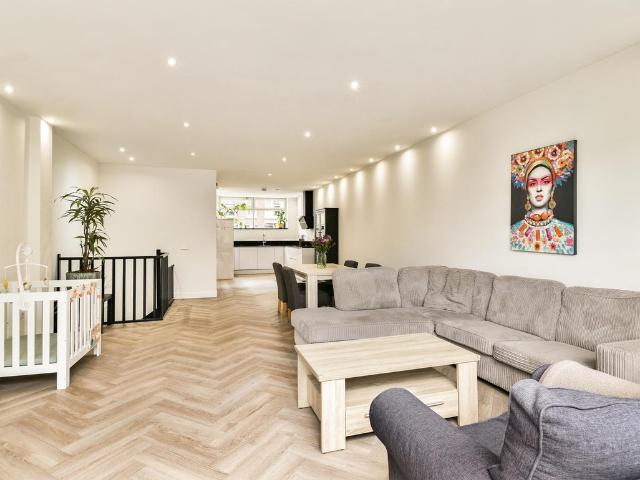 Benedenwoning te koop in Rotterdam, Nieuwe Westen