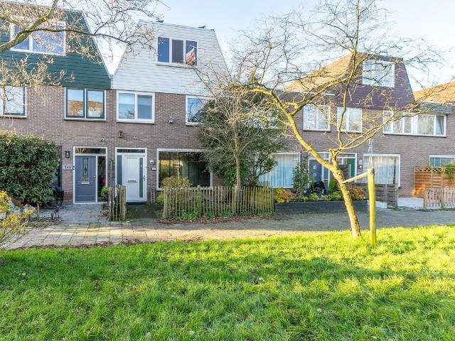 Eengezinswoning te koop in Oost, Hoofddorp