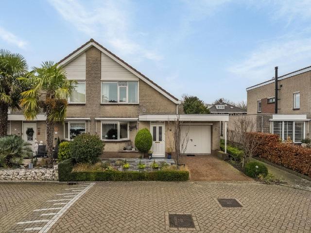 Woning te koop in Barendrecht, Zuid Holland