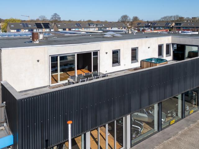 Bovenwoning te koop in Wassenaar, Zuid Holland