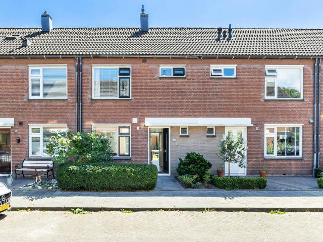 Eengezinswoning te koop in Leidschendam, Stompwijk