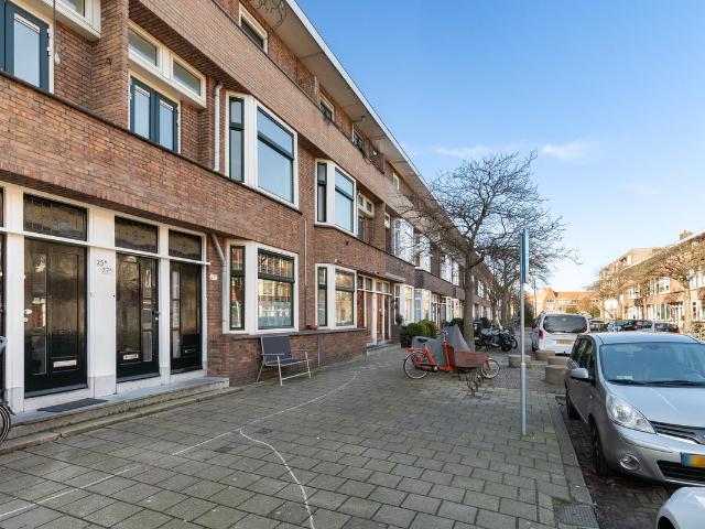 Bovenwoning te koop in Schiedam, Zuid Holland