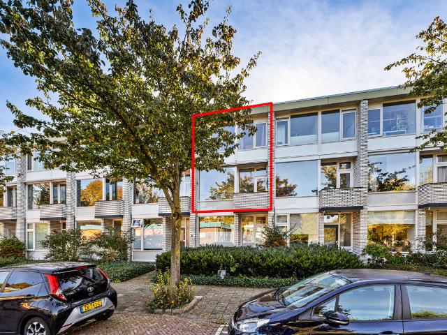 Dubbele Bovenwoning te koop in Leidschendam, Zuid Holland