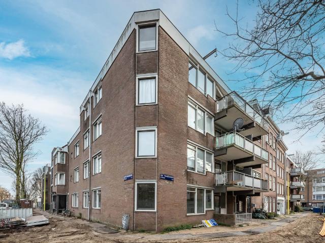Benedenwoning te koop in Oost, Amsterdam