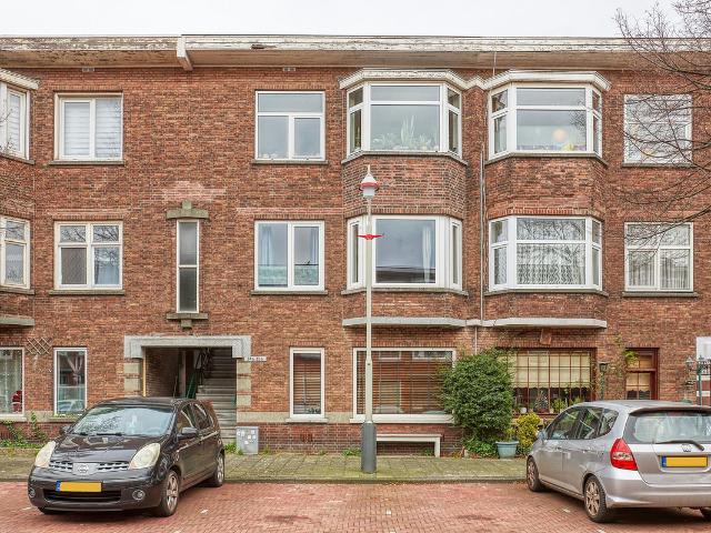 Bovenwoning te koop in Den Haag, Zuid Holland