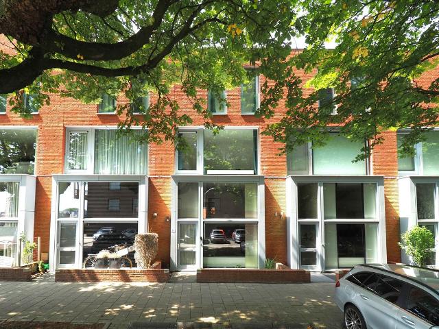 Woonboerderij te koop in Papendrecht, Zuid Holland