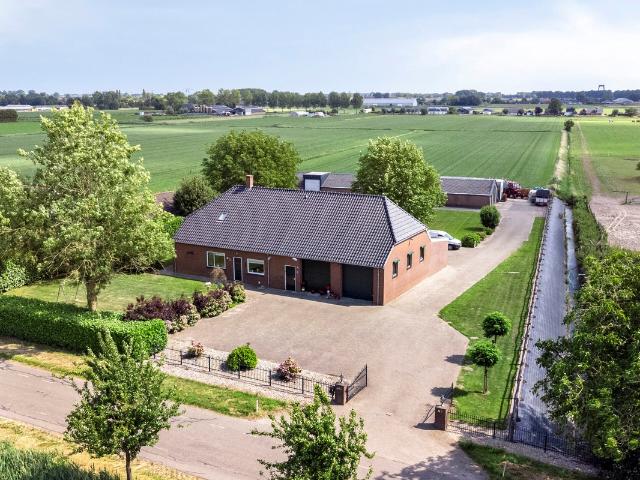 Woonboerderij te koop